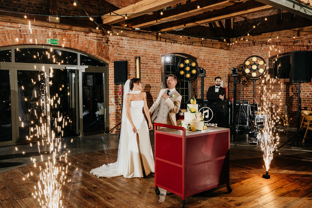 fotograf ślubny Oklaski Stanisławie tort