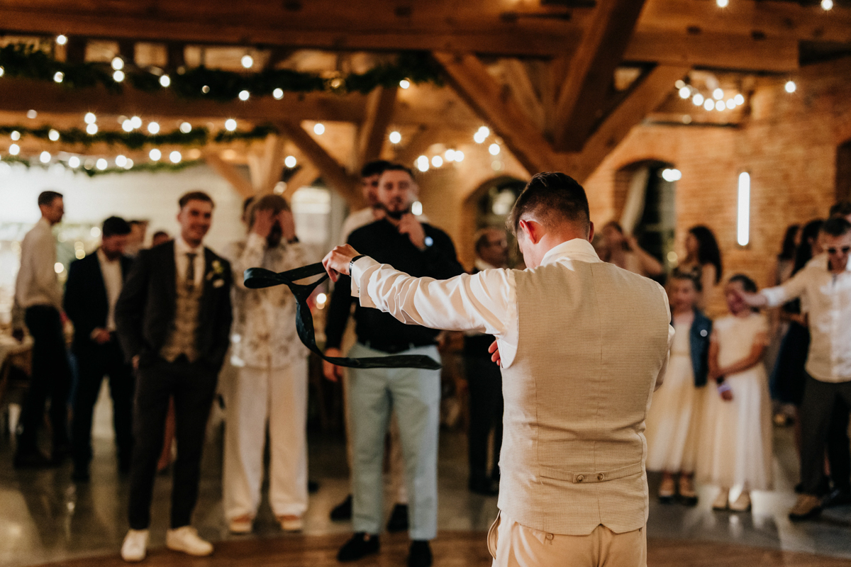 reportaż ślubny Oklaski Stanisławie parkiet