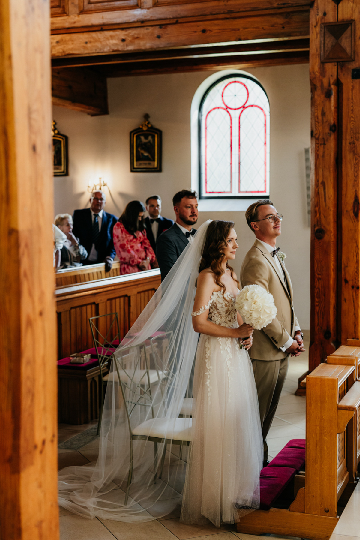 ślub kościelny para młoda Kaszuby emocje