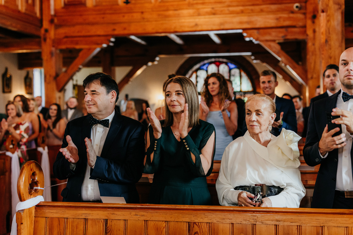 ślub kościelny para młoda Kaszuby emocje