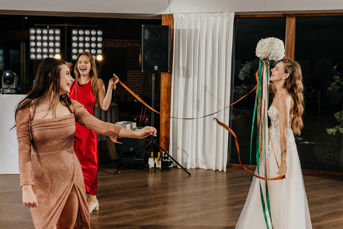 fotograf ślubny Osada 49 oczepiny