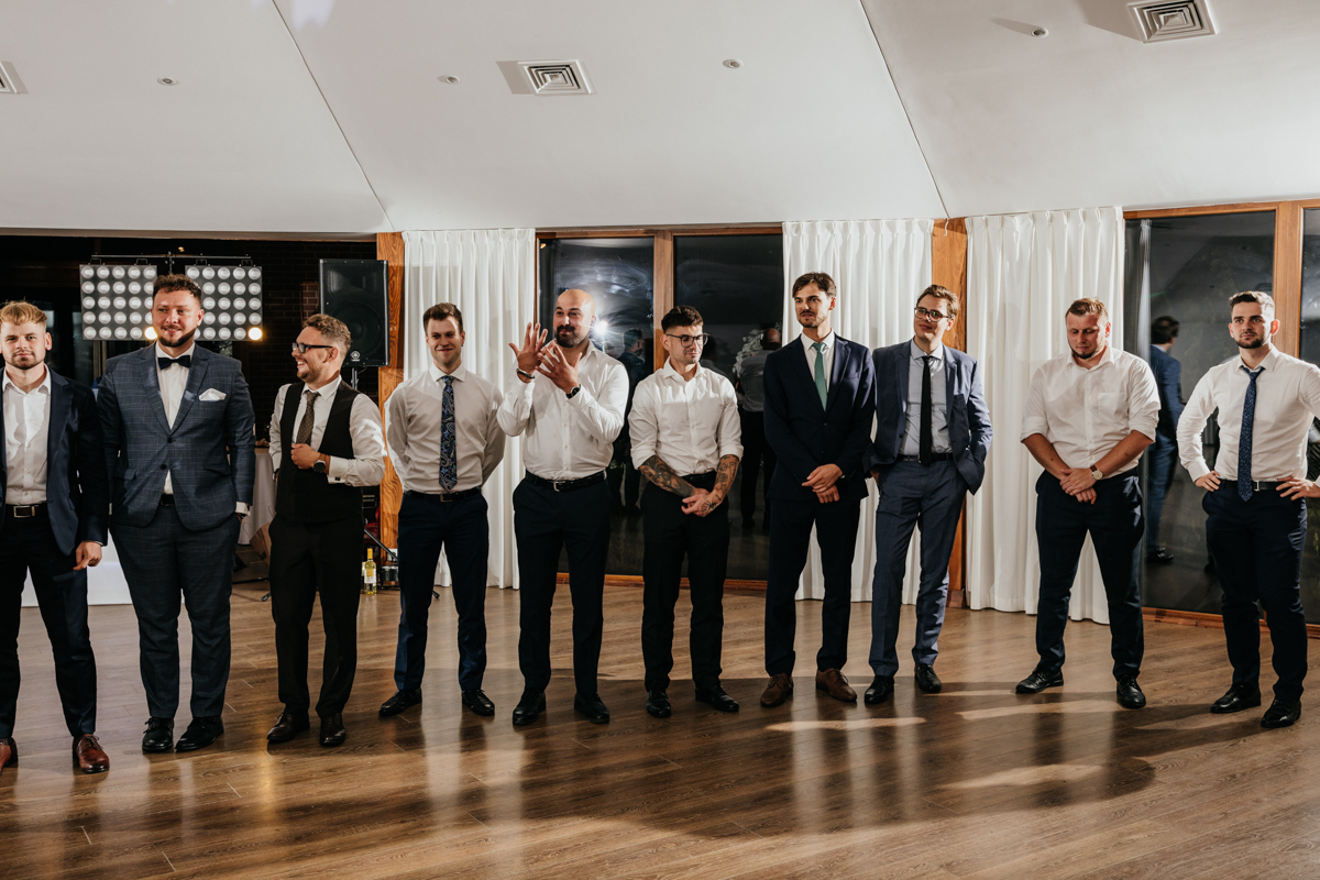 fotograf ślubny Osada 49 oczepiny